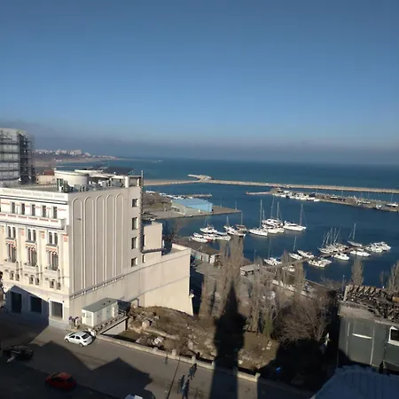 Apartament Promenada, 3 Camere, Langa Cazino, Faleza, Acvariu, Port Tomis, Plaja, Piata Ovidiu *