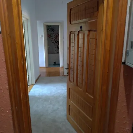 Lejlighed Apartament 3 Camere, Ideal Pt Familii Cu Copii, Langa Cazino, Acvariu, Port, Plaja, Piata Ovidiu *