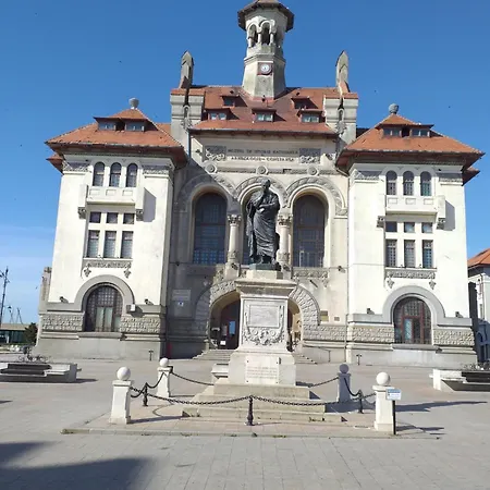 Apartament 3 Camere, Ideal Pt Familii Cu Copii, Langa Cazino, Acvariu, Port, Plaja, Piata Ovidiu Constanţa