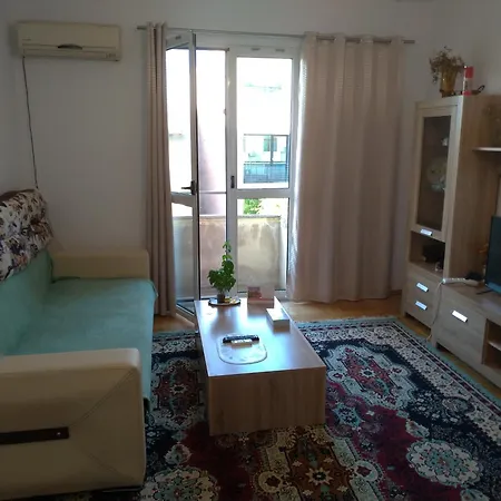 Lejlighed Apartament 3 Camere, Ideal Pt Familii Cu Copii, Langa Cazino, Acvariu, Port, Plaja, Piata Ovidiu