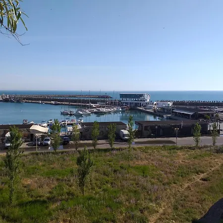 Apartament 3 Camere, Ideal Pt Familii Cu Copii, Langa Cazino, Acvariu, Port, Plaja, Piata Ovidiu Lejlighed *