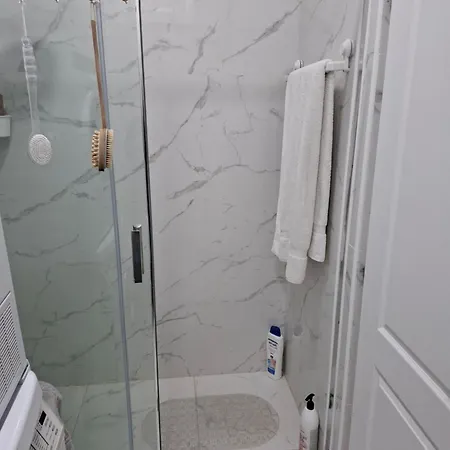 Apartament 3 Camere, Ideal Pt Familii Cu Copii, Langa Cazino, Acvariu, Port, Plaja, Piata Ovidiu * Constanţa
