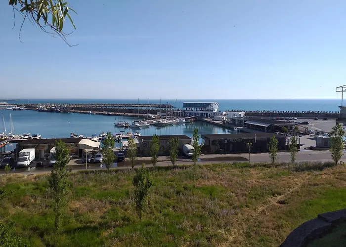 Promenada, 3 Camere, Langa Cazino, Faleza, Acvariu, Port Tomis, Plaja, Piata Ovidiu Apartman *