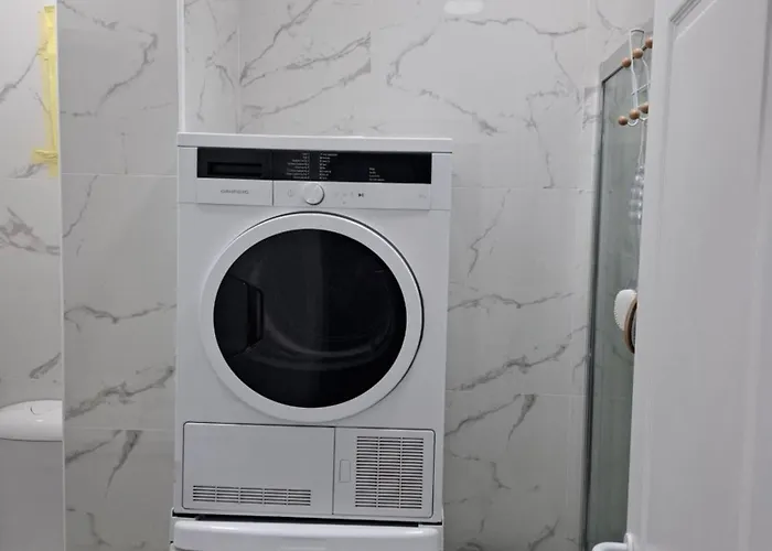 Apartman Promenada, 3 Camere, Langa Cazino, Faleza, Acvariu, Port Tomis, Plaja, Piata Ovidiu *