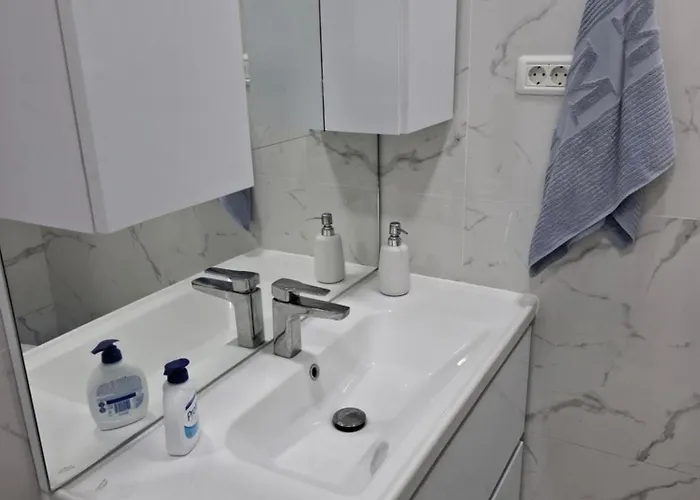 Apartman Promenada, 3 Camere, Langa Cazino, Faleza, Acvariu, Port Tomis, Plaja, Piata Ovidiu